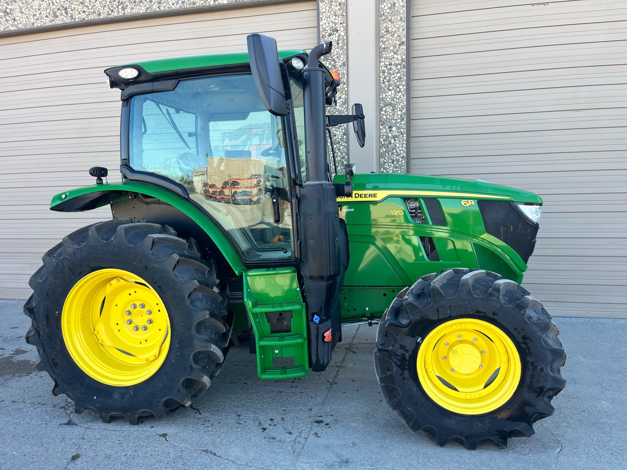 2023 John Deere 6R120