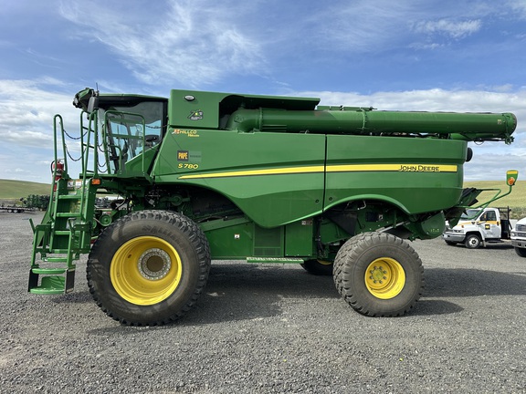 2022 John Deere S780