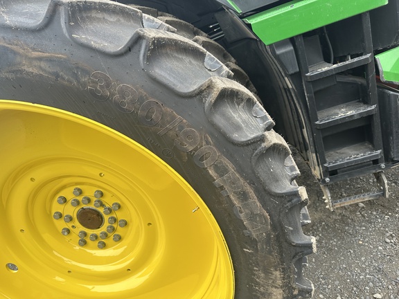 2025 John Deere 8R340