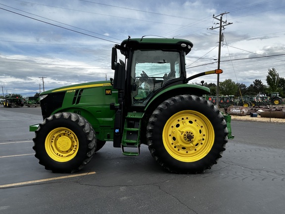 2018 John Deere 7230R