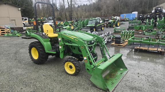 2017 John Deere 2038R