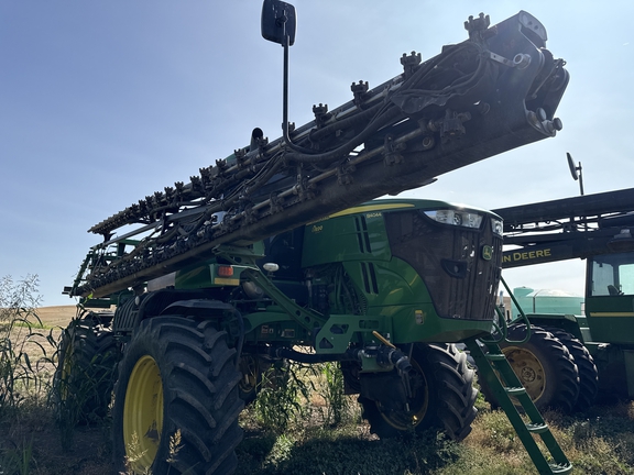 2021 John Deere R4044