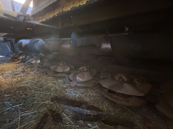 2009 New Holland H8080