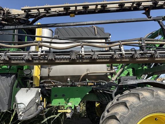 2021 John Deere R4044