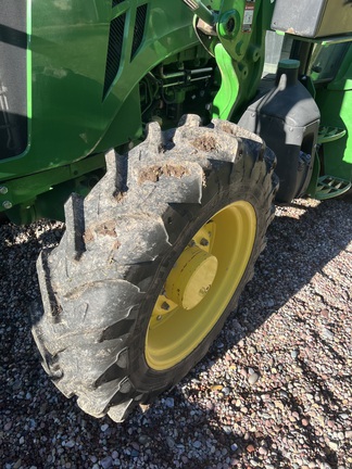 2016 John Deere 5085M