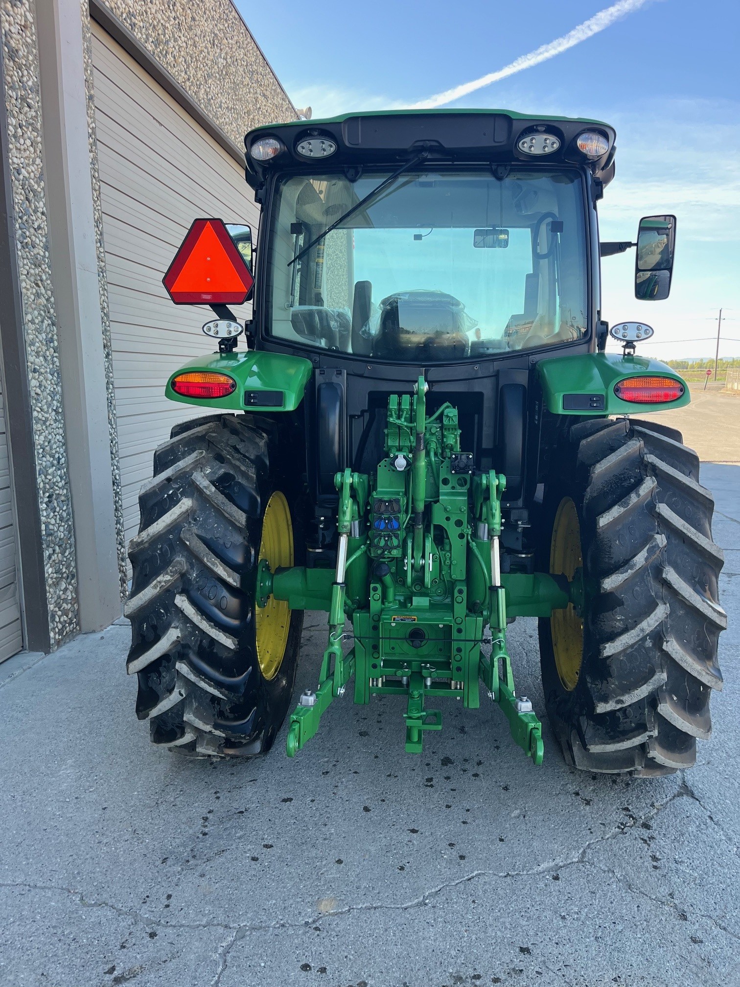 2023 John Deere 6R120