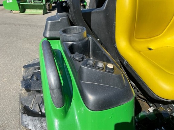 2023 John Deere 3032E