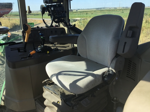 2016 John Deere 6130M