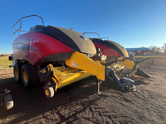 2023 New Holland 340+