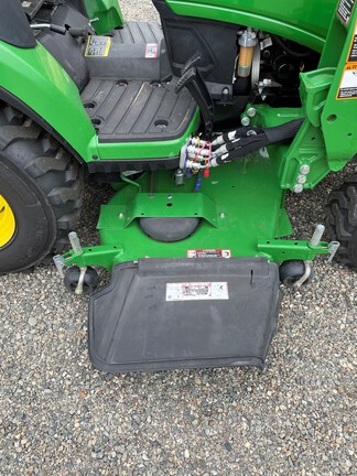 2022 John Deere 2025R