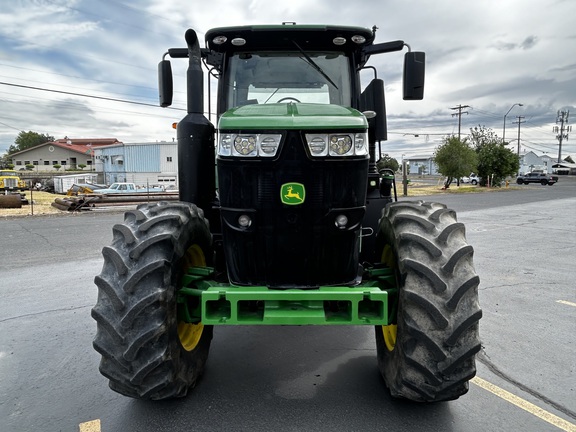 2018 John Deere 7230R
