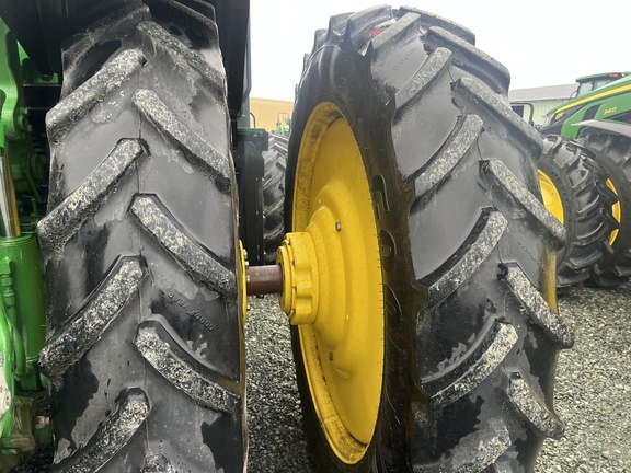 2022 John Deere 8R 280