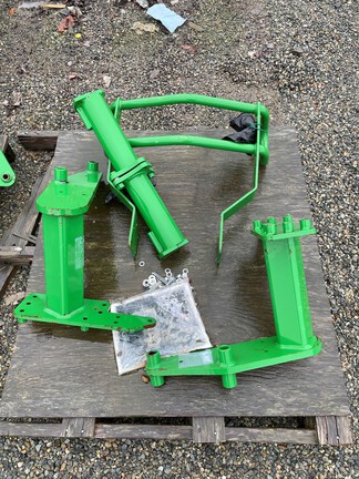 2021 John Deere 220R