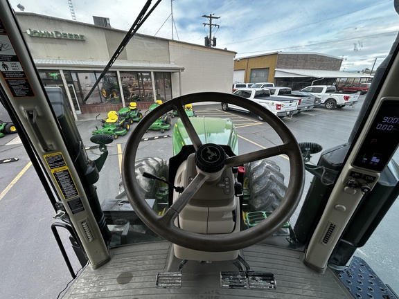 2018 John Deere 7230R