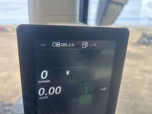 2025 John Deere 7R230