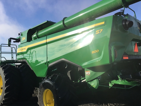 2025 John Deere S7800