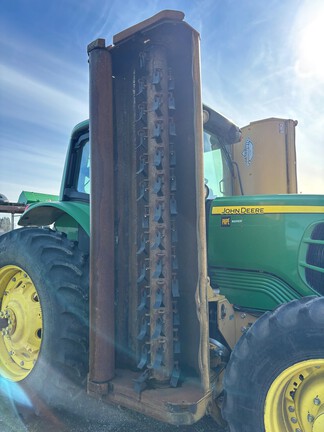 2011 John Deere 7330