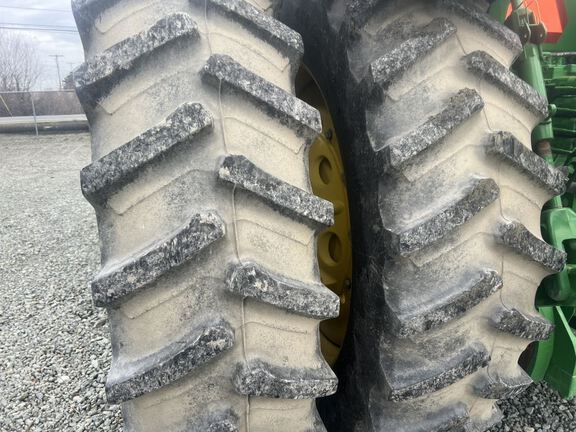 2012 John Deere 8285R