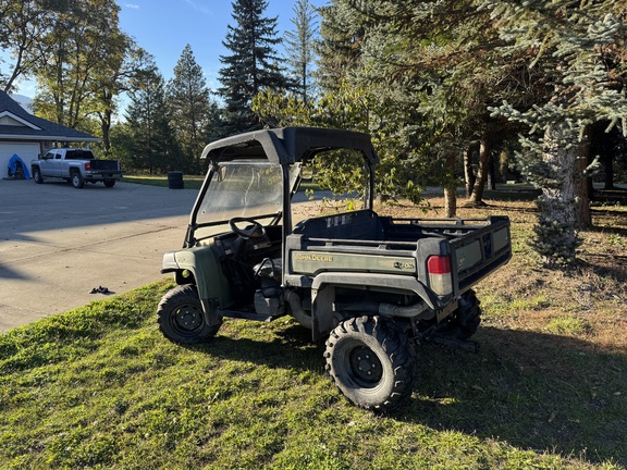 2011 John Deere 825I