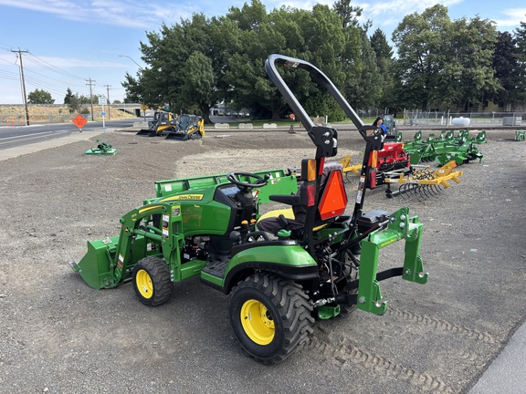 2019 John Deere 1025R