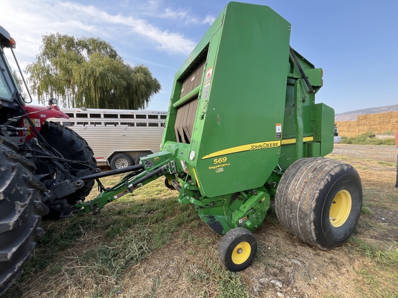2013 John Deere 569