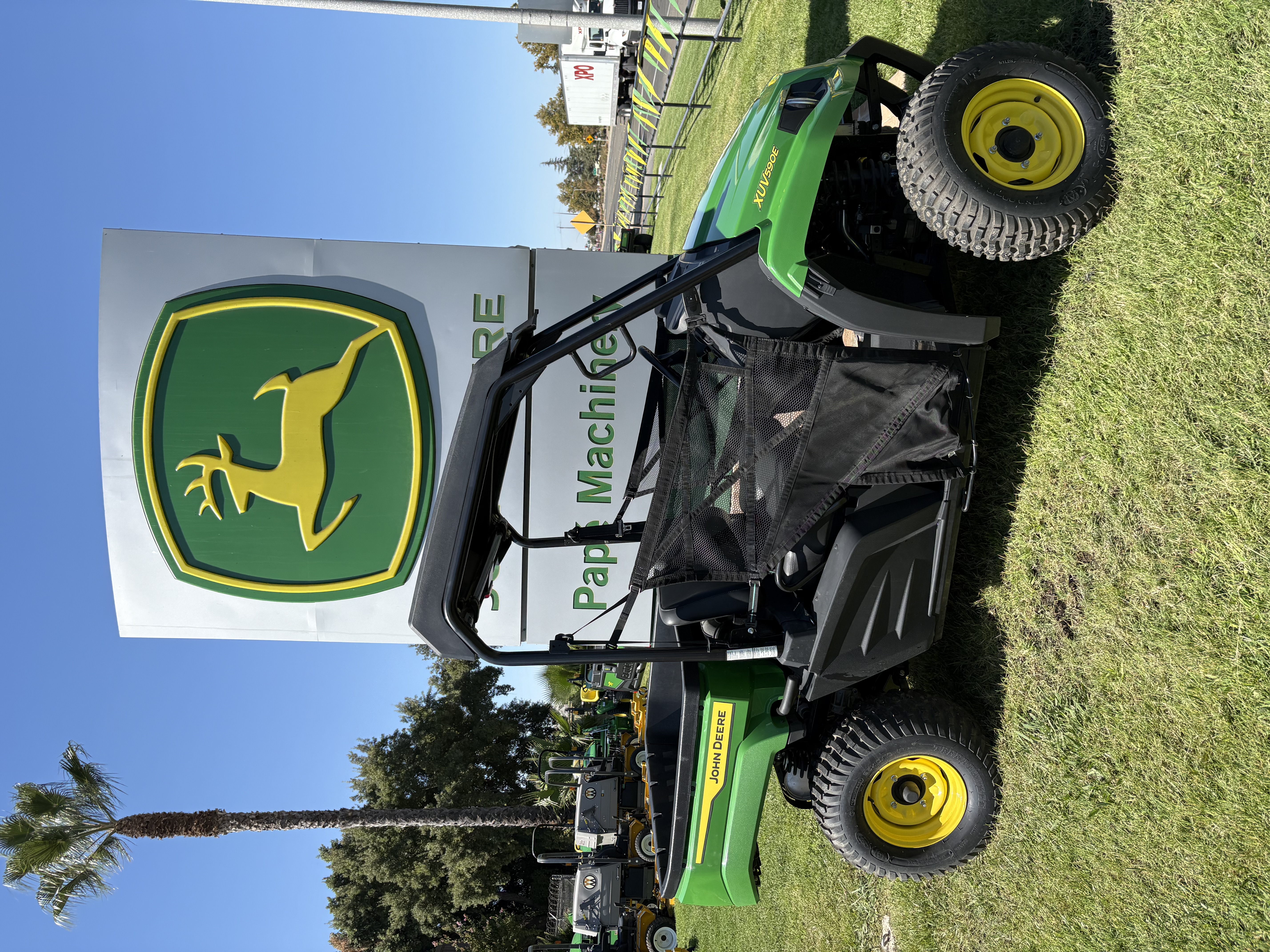 2023 John Deere 590E