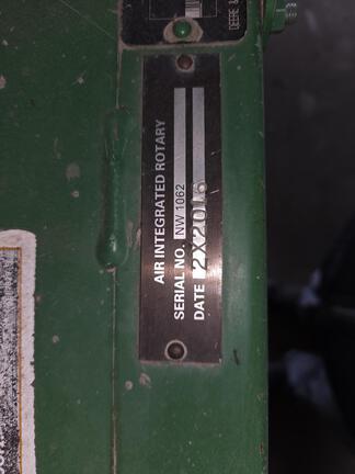 2016 John Deere W235