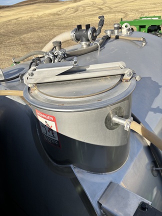 2025 John Deere 616R