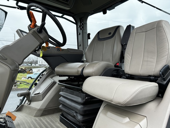 2022 John Deere 8RX370