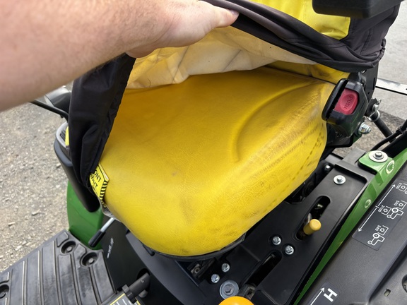 2019 John Deere 1025R