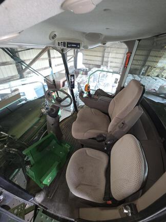 2016 John Deere W235