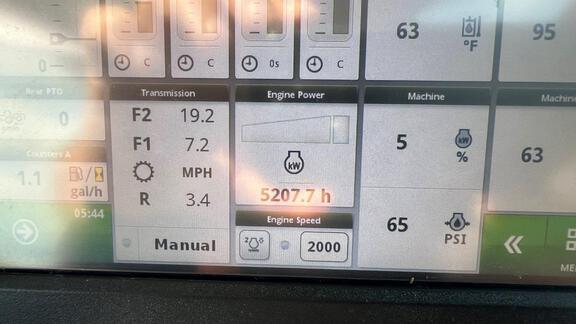 2015 John Deere 7230R