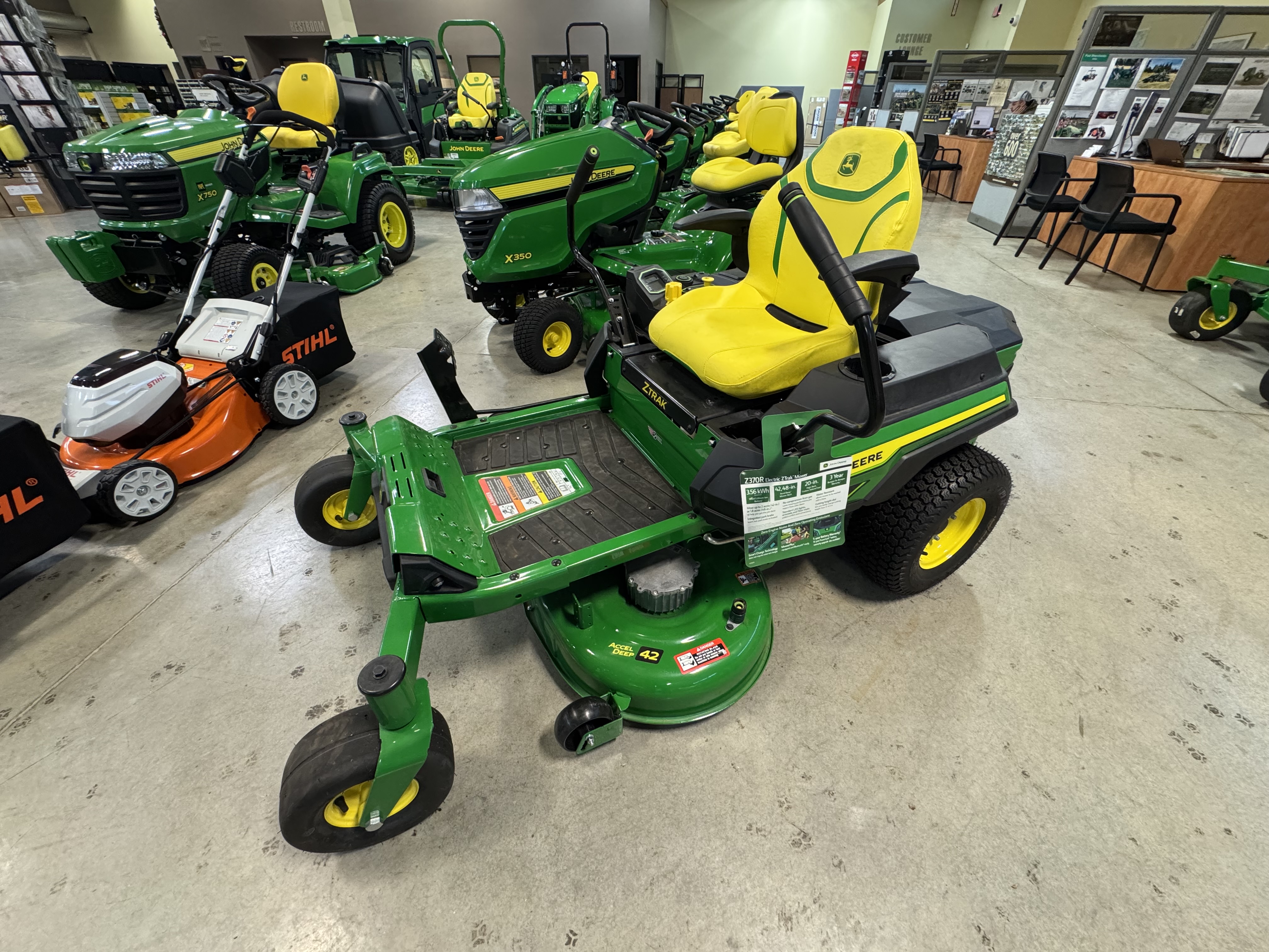 2024 John Deere Z370R