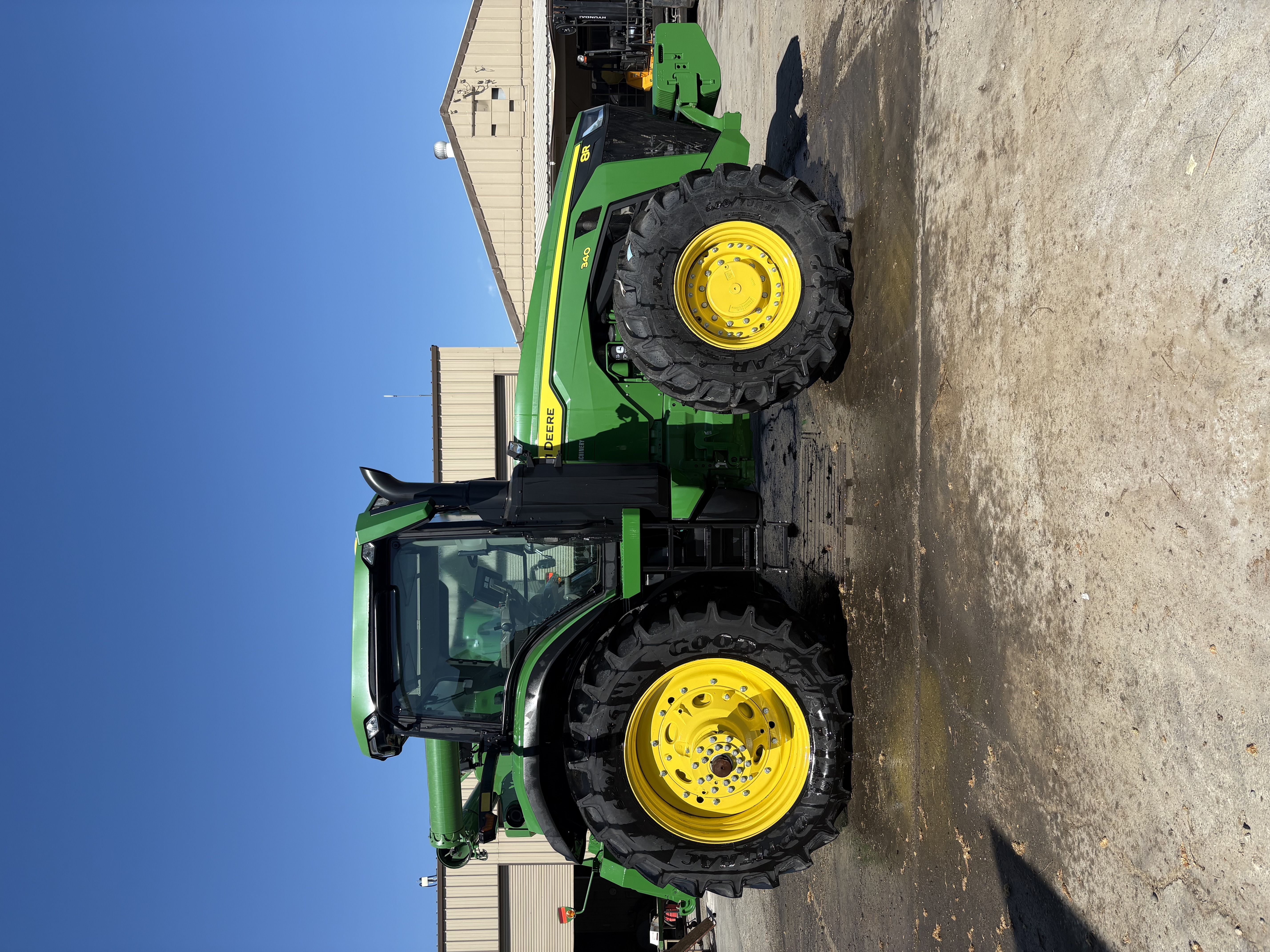 2024 John Deere 8R340