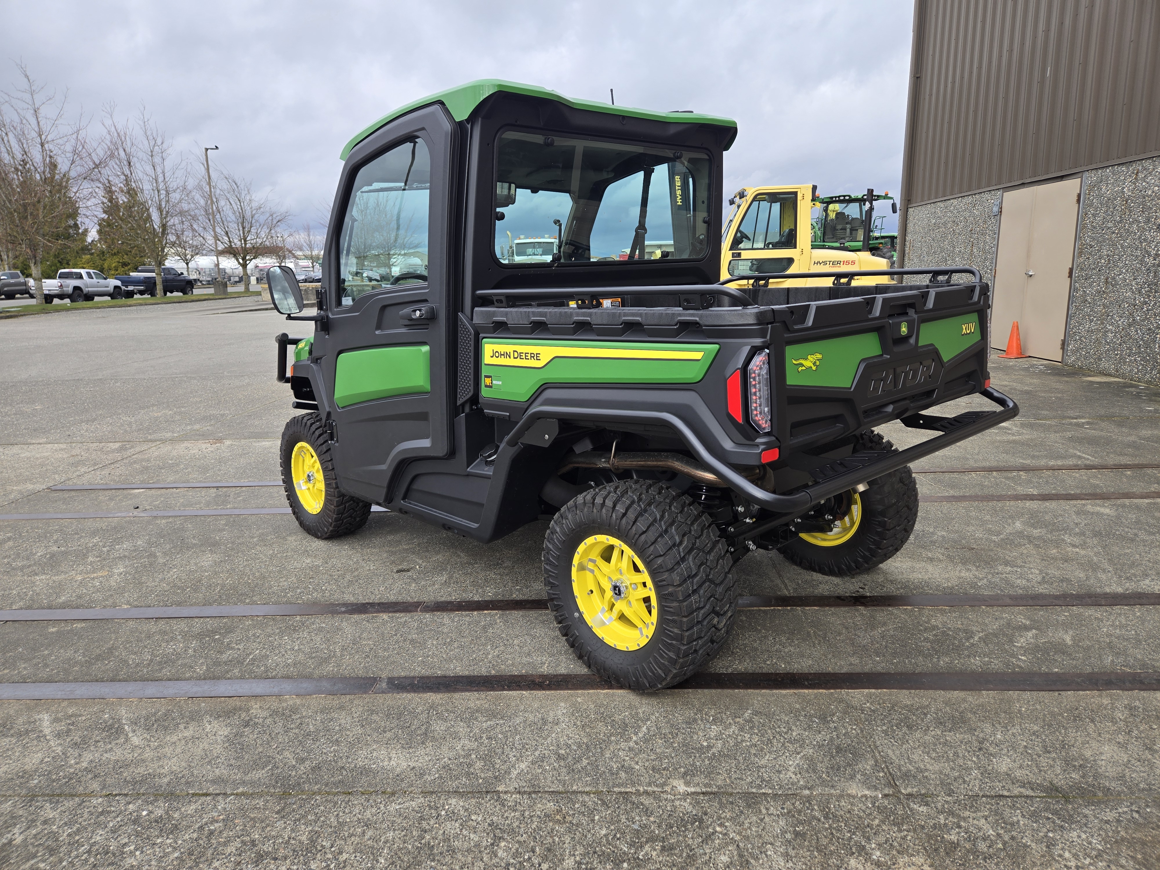 2025 John Deere 845R
