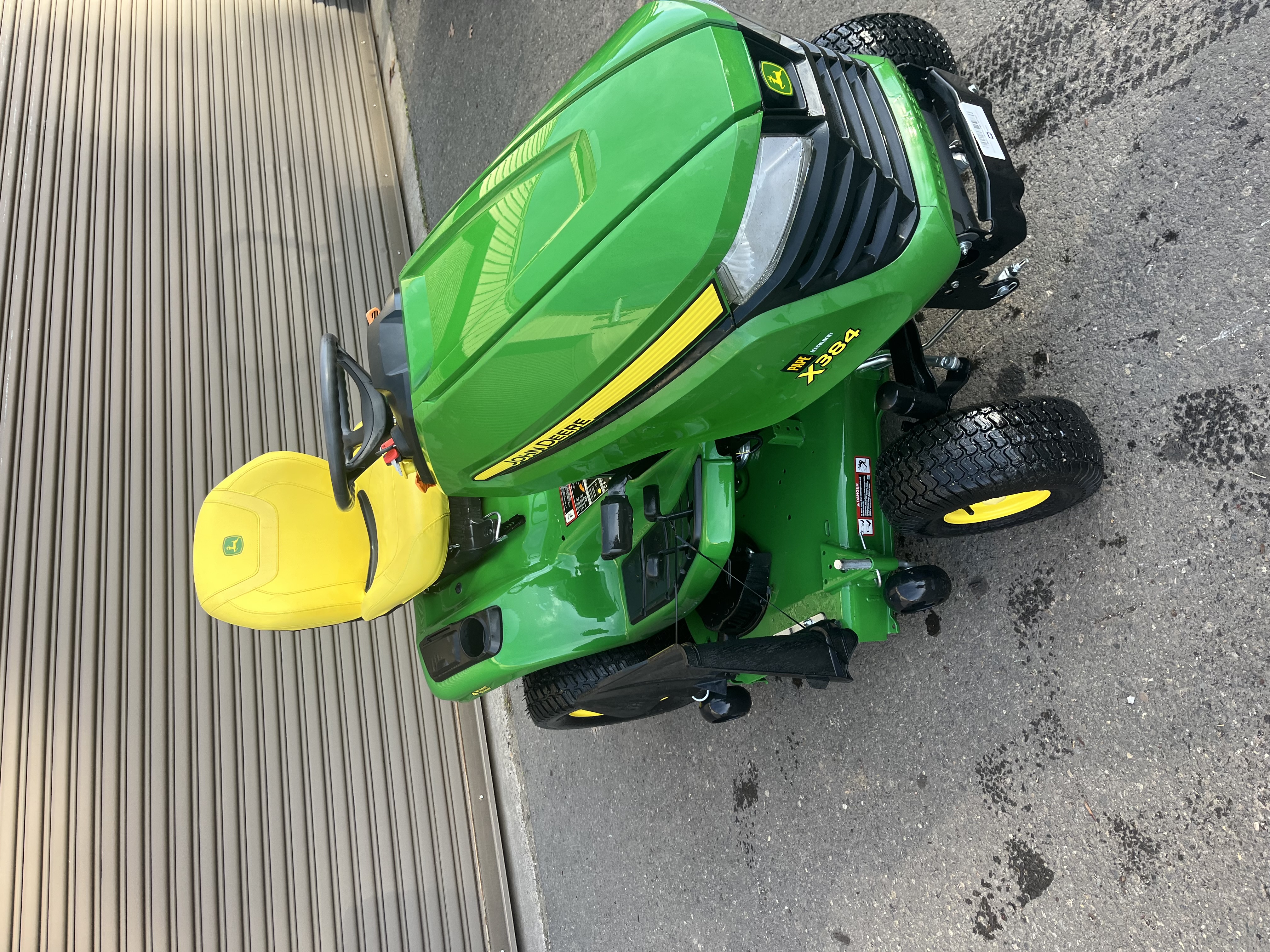 2023 John Deere X384