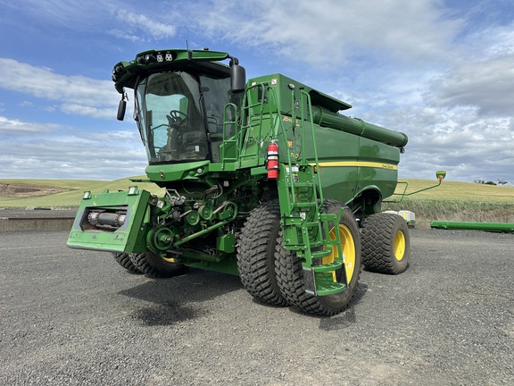 2022 John Deere S780