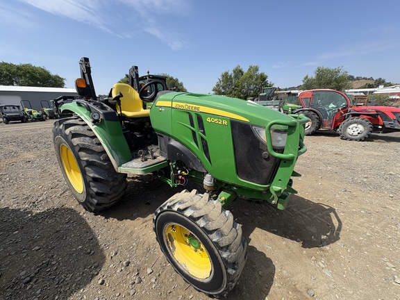 2023 John Deere 4052R