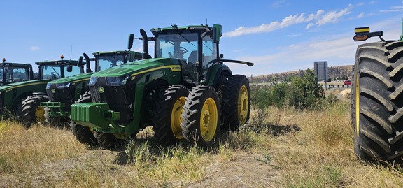 2023 John Deere 8R340