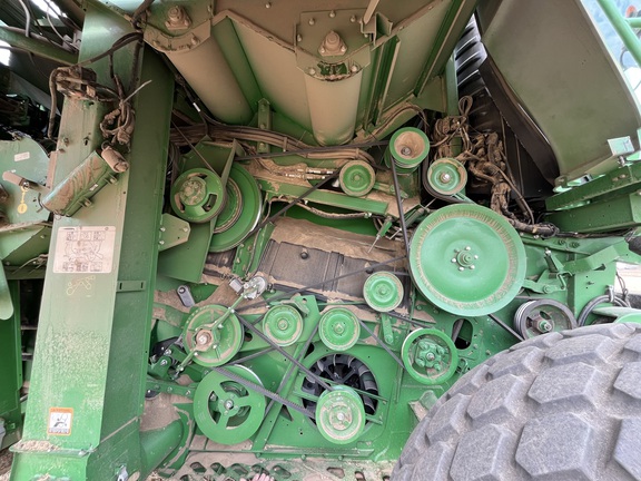 2015 John Deere S690