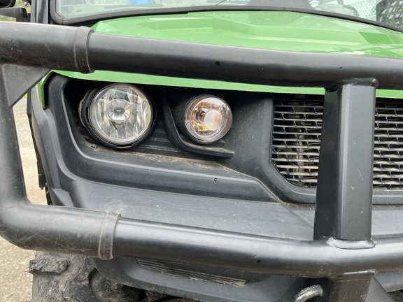2022 John Deere 835R