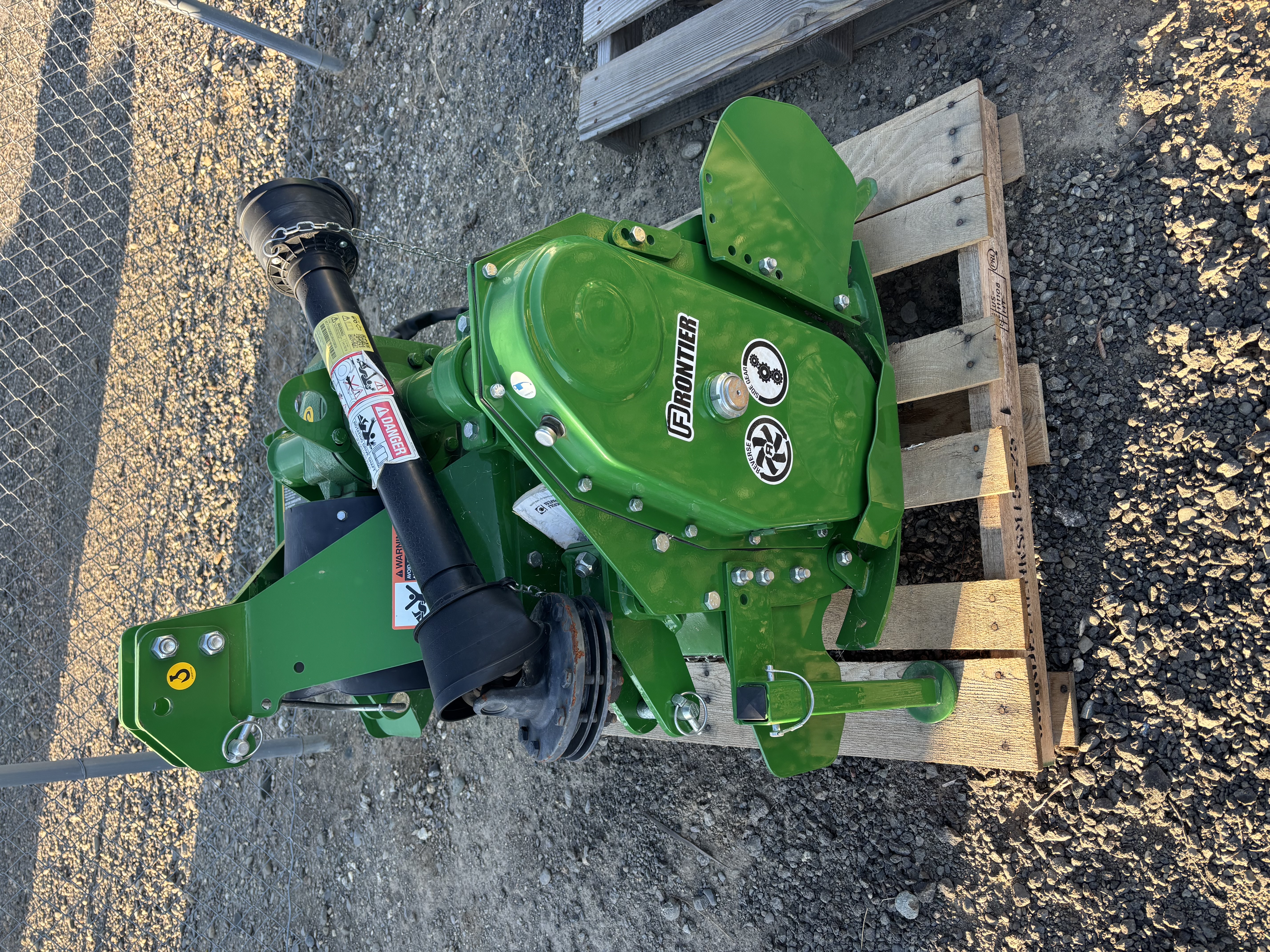 2022 Frontier RT3042