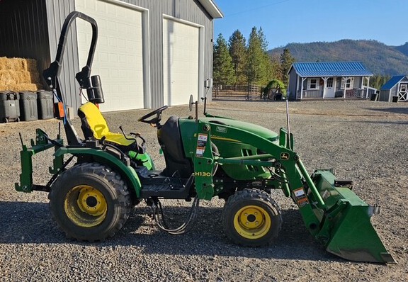 2012 John Deere 2320