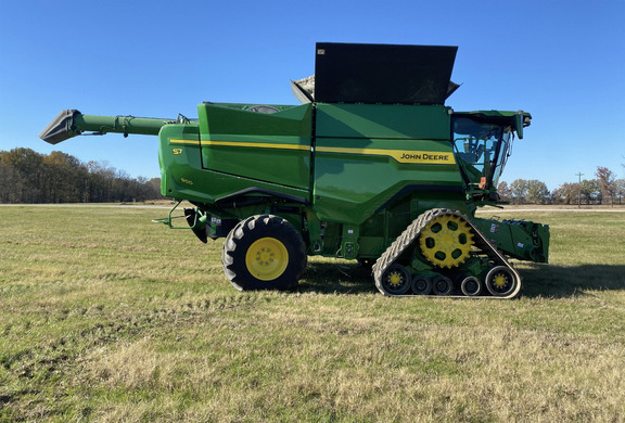 2025 John Deere S7 900
