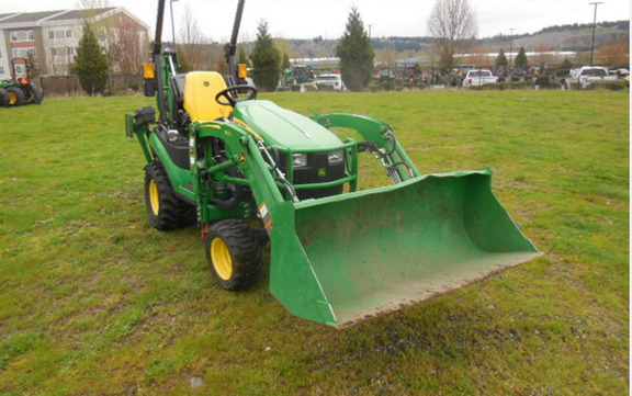 2022 John Deere 1025R