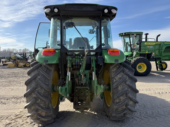 2022 John Deere 5125M