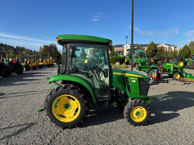 2023 John Deere 3039RC