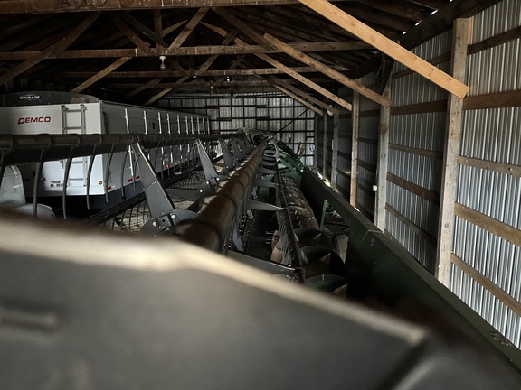 2011 John Deere 630R