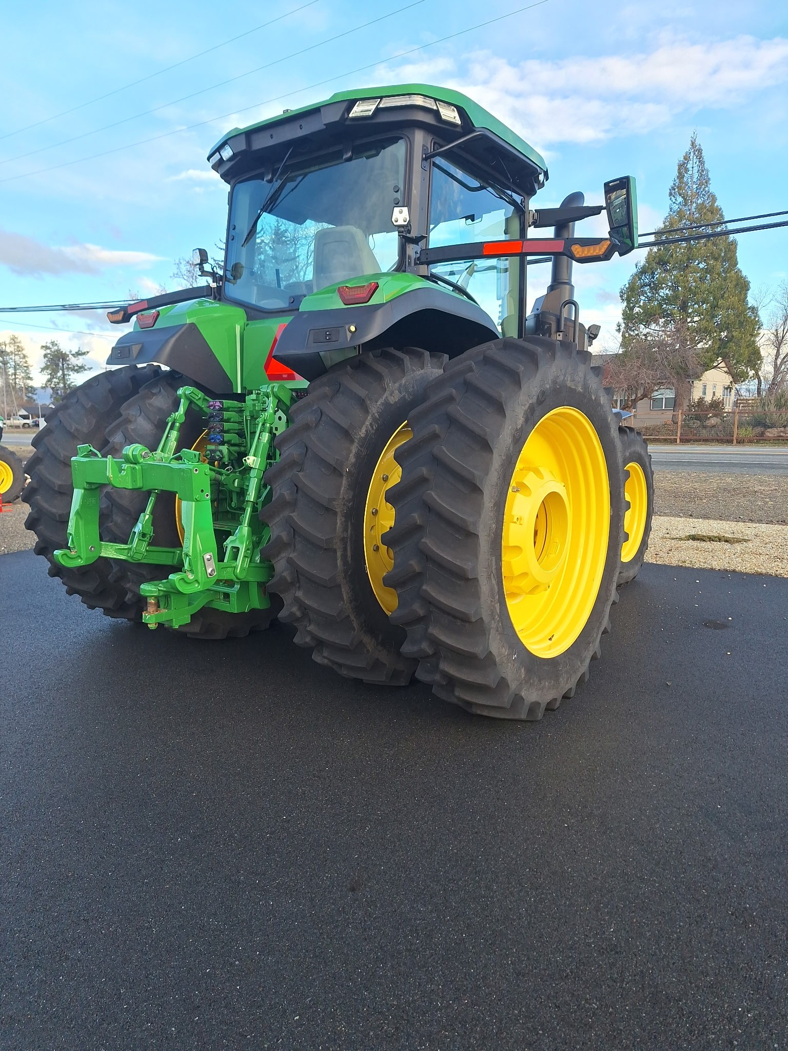 2023 John Deere 8R280