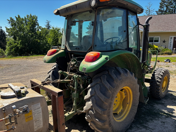 2016 John Deere 5100M